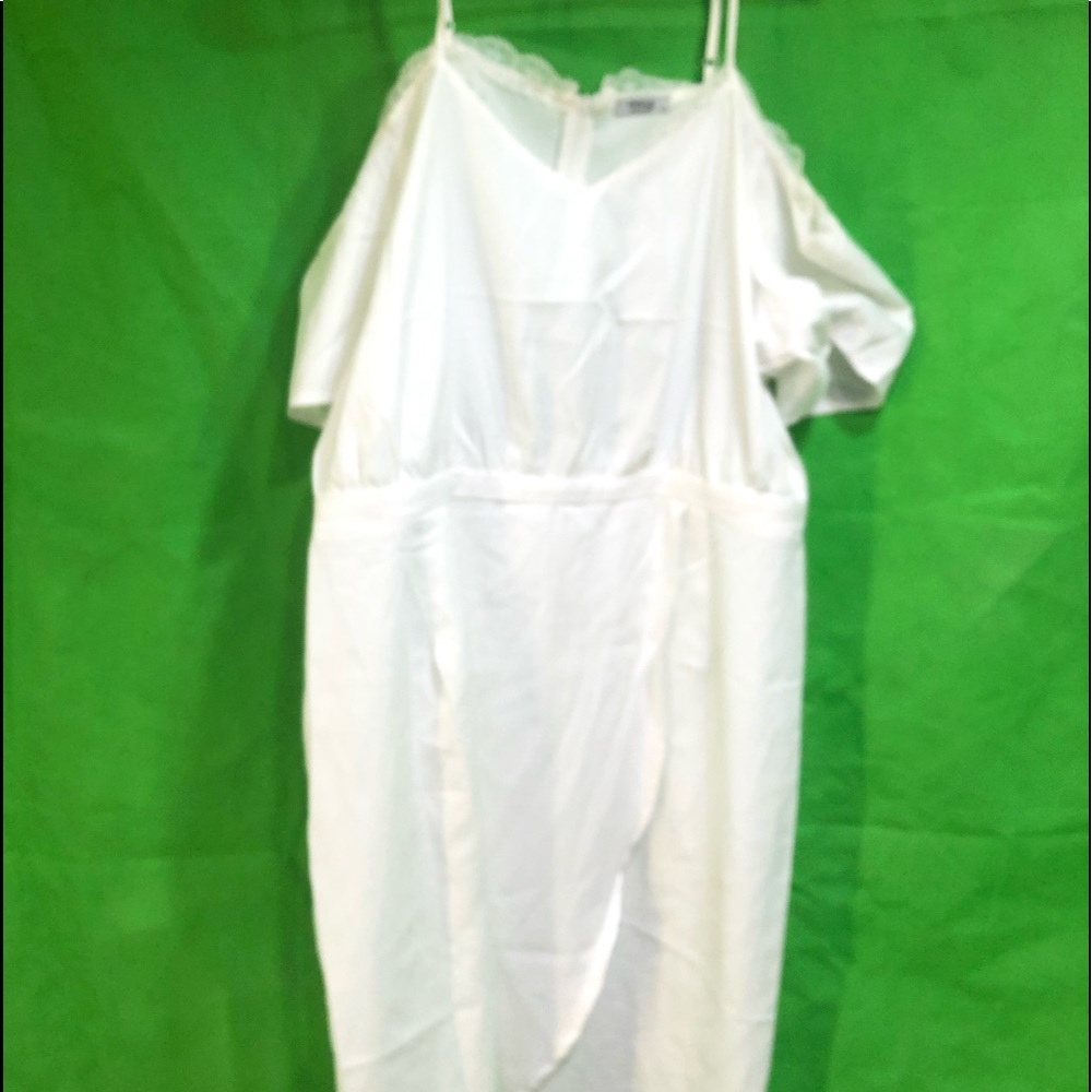Cute off shoulder, spaghetti straps dress 14/16